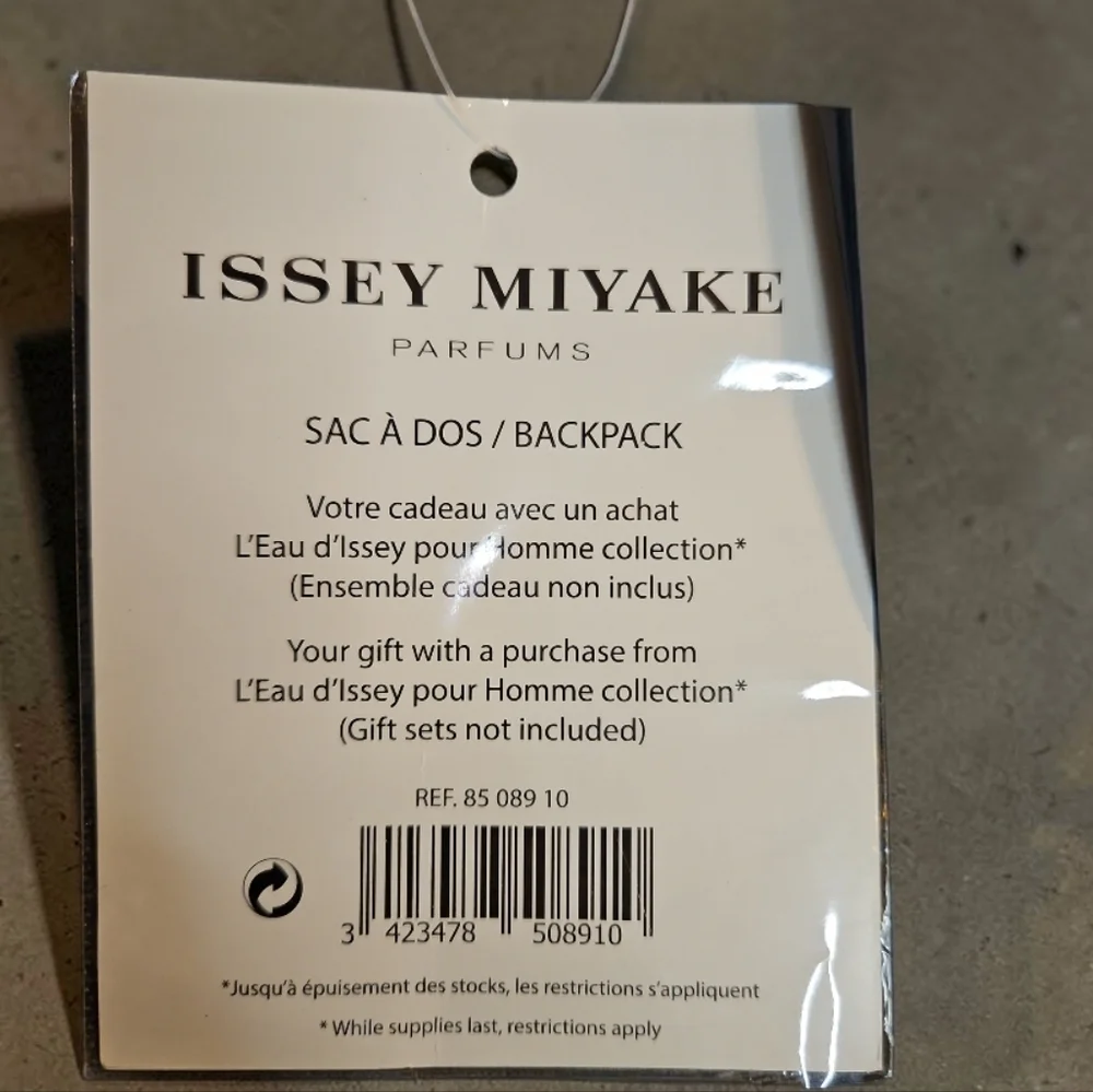 Issey Miyake Parfums Gray Canvas Backpack Foldover Buckle NWT - Picture 3 of 4